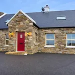 4 Bedroom House By Travel Lets Homes With Beautiful Ocean View
