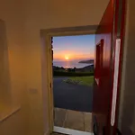 בית נופש 4 Bedroom House By Travel Lets Homes With Beautiful Ocean View