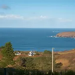 4 Bedroom House By Travel Lets Homes With Beautiful Ocean View