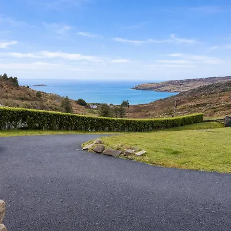 4 Bedroom House By Travel Lets Homes With Beautiful Ocean View