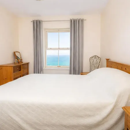 4 Bedroom House By Travel Lets Homes With Beautiful Ocean View *
